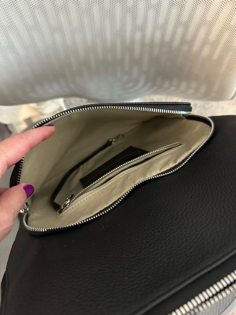 Quince Italian Leather Convertible Backpack - Picture 6 of 7